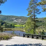 Vakantiehuis Front In With Wifi Dolemo